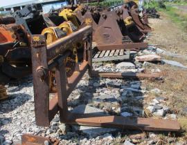 29 - FOUR-5146 - Caterpillar