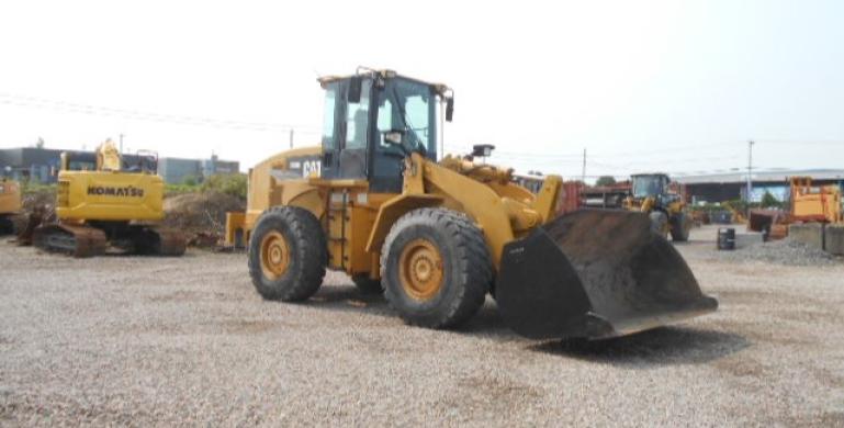 CAT, 938H, 2011