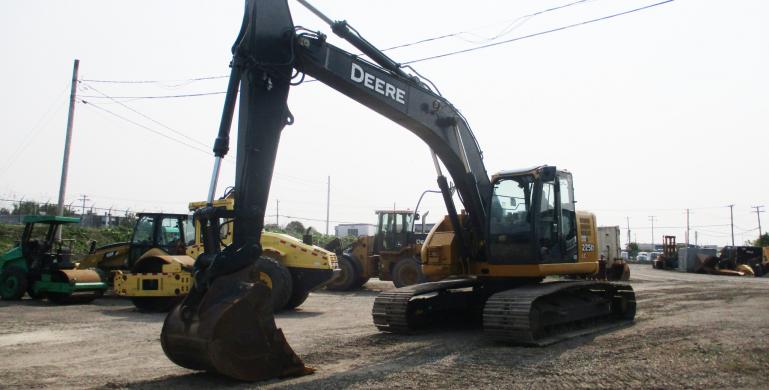 JOHN DEERE, 225D LC, 2012