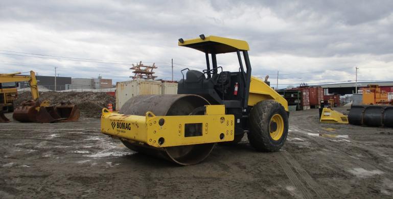BOMAG, BW211D-40