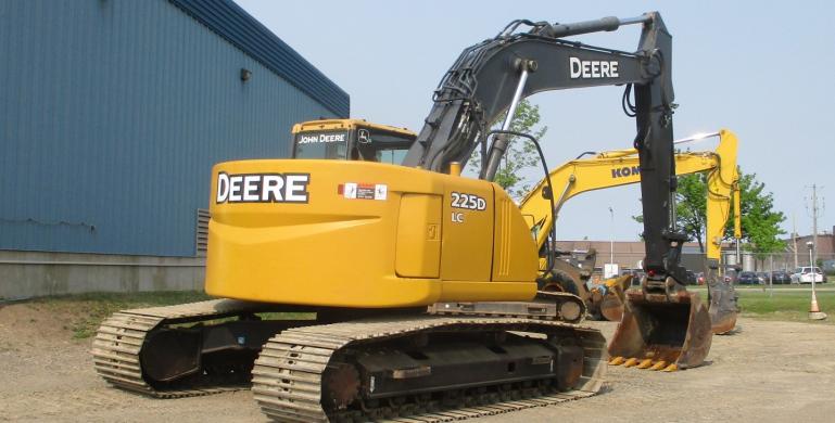 JOHN DEERE, 225D LC, 2012