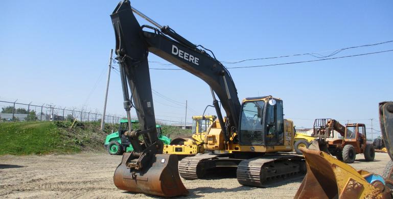 JOHN DEERE, 225D LC, 2012