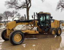 15 - 5528 - CAT, 140M 2 VHP, 2011