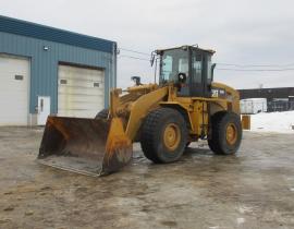 9 - 5555 - CAT, 938H, 2008